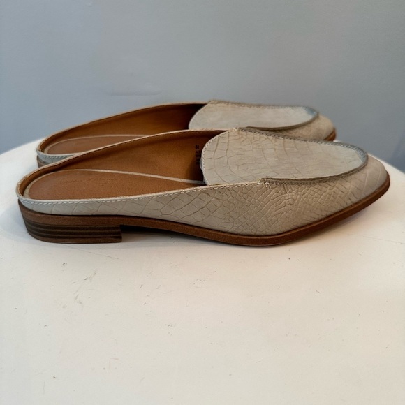 Universal thread woman’s slides in cream flats size 8.5 - Picture 1 of 6